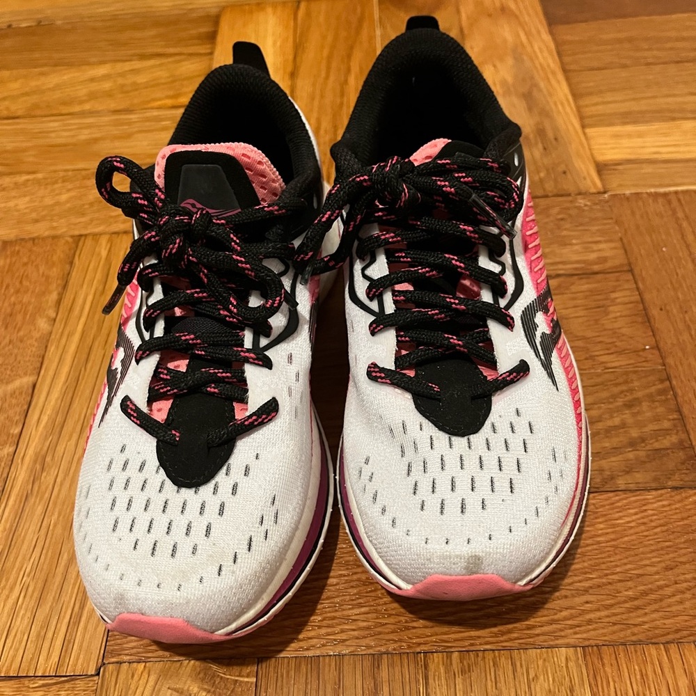 Saucony Endorphin Speed 2 running shoes